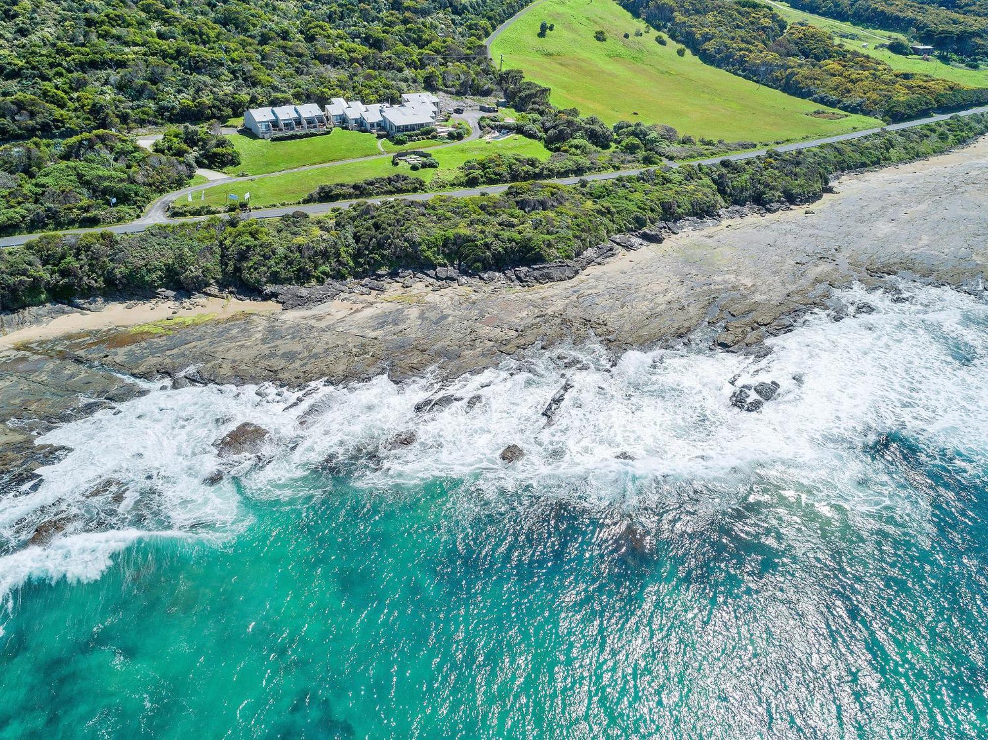 2 Whitecrest Great Ocean Road Resort - Ocean Views Wongarra Exterior photo