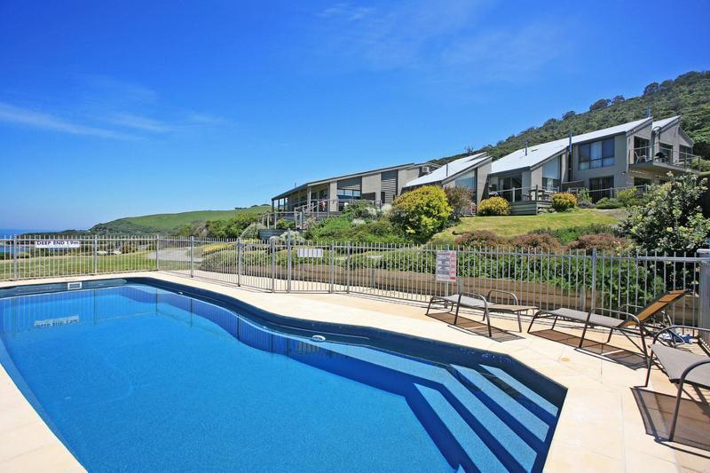 2 Whitecrest Great Ocean Road Resort - Ocean Views Wongarra Exterior photo